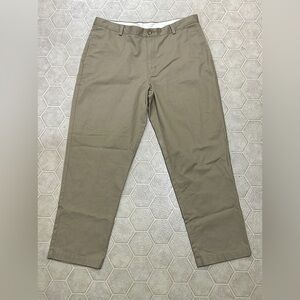 Men's 37 x 30 L. L. Bean Tan Beige Khaki 100% Cotton Classic Fit Chinos